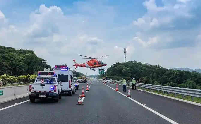 西畴高速公路汽车救援案例